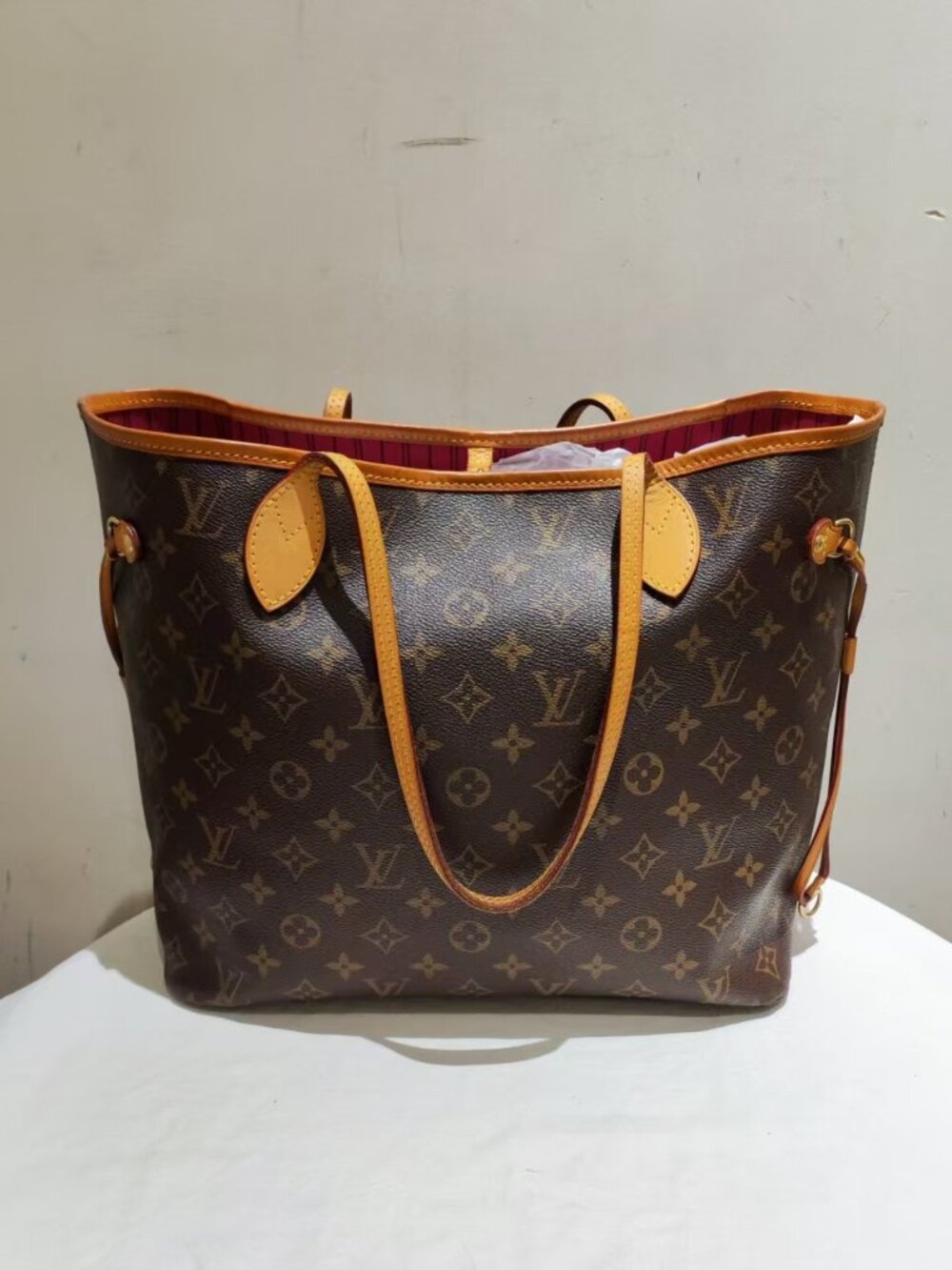 Louis Vuitton Classic Monogram Neverfull MM Medium Tote Handbag